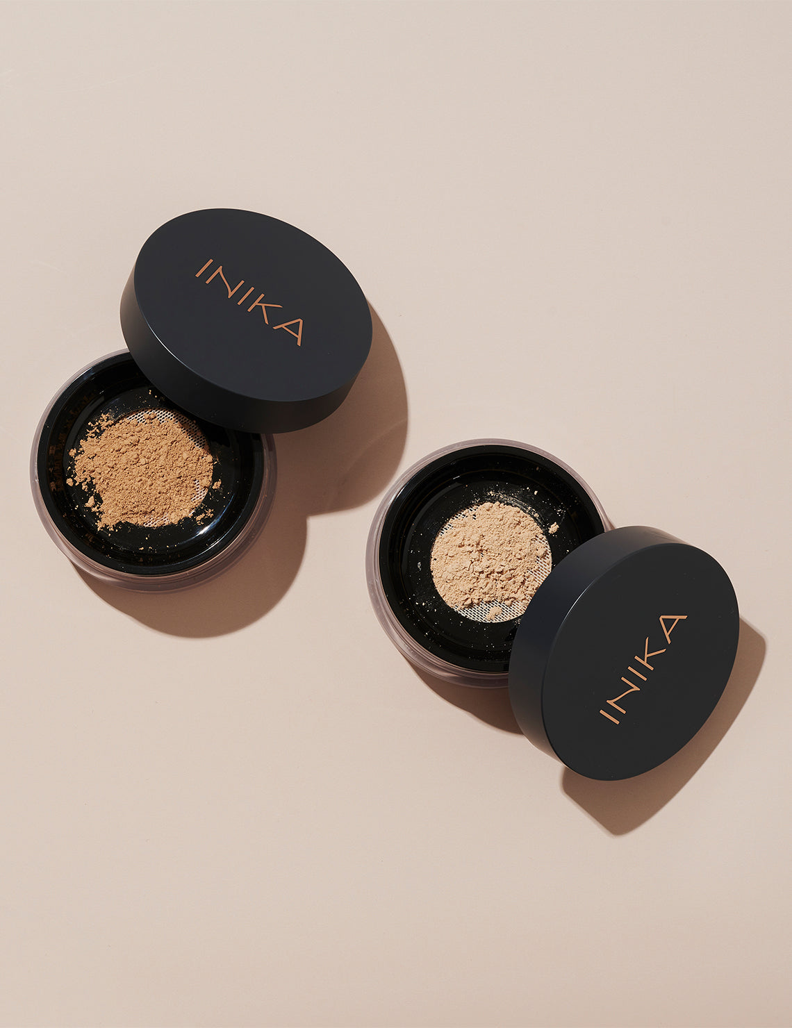 INIKA Organic Loose Mineral Foundation SPF 25 | INIKA Organic | Lifestyle 01