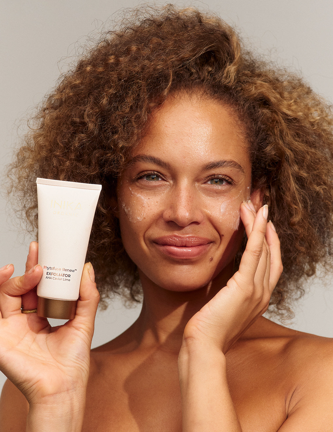 INIKA Organic Exfoliator | INIKA Organic | Model 01