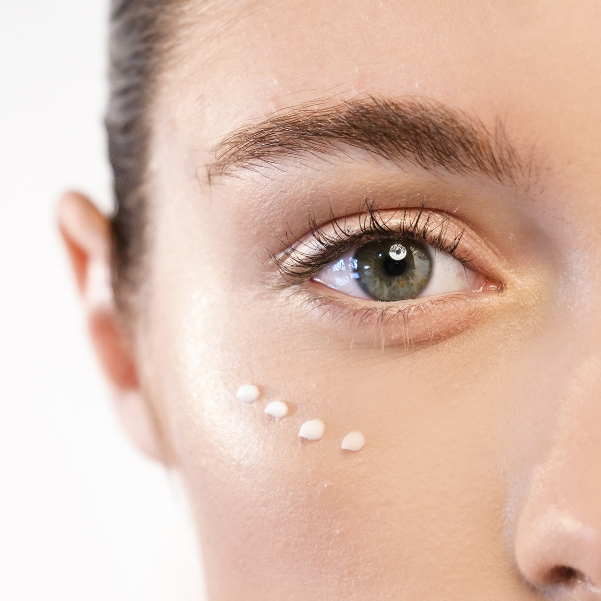 Phytofuse Renew Resveratrol Eye Cream | INIKA Organic | Lifestyle 01